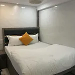 Qamar Hotel 2*