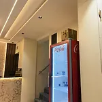 Qamar Hotel 2*