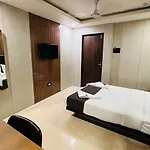 U Life Residency Guest house Mumbai