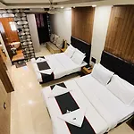 U Life Residency Guest house Mumbai