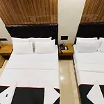 Guest house U Life Residency Mumbai
