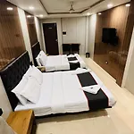 U Life Residency Guest house 3*