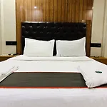 U Life Residency 3*