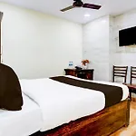 Hotel O Metro Galaxy Inn