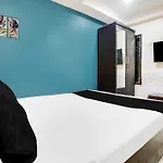 O Om Sai Palace Hotel