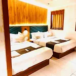 Apsara - Nearj J Hospital 3*