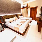 Apsara - Nearj J Hospital Hotel
