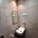 Le Glance & 4* Mumbai
