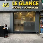 Le Glance & 4*