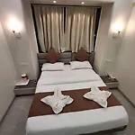 Le Glance & Hotel 4*