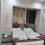 Le Glance & 4* Mumbai