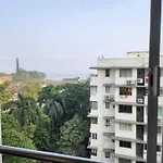 Sea Facing Apartment In Colaba