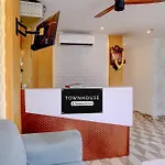 Townhouse Apmc Market Mumbai Formerly Stayzi Inn