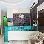Oyo Rooms Marine Lines