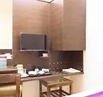 Oyo Dadar Railway Station Hotel