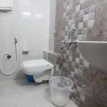Hotel Oyo 845 Kailash Park Mumbai