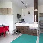 Oyo 845 Kailash Park