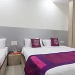 Hotel Oyo 845 Kailash Park Mumbai