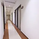 Hotel Oyo 845 Kailash Park