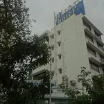 Hiltop Hotel