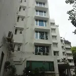 Hiltop Hotel