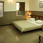 Royal Castle Hotel