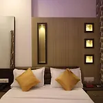 Golden Residency Hotel 2*