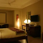 Juhu Residency Boutique Hotel 3*