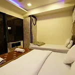 Onyx Residency 3*