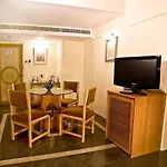 Hotel Midtown Pritam 3*