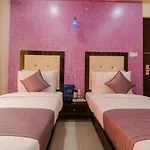 Oyo 9326 Om Sai Residency