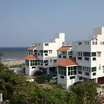 Hotel Oyo 935 Palkhee Mumbai