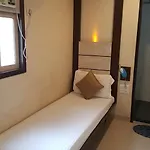 Apex Regency Hotel 3*