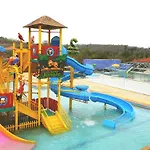 Hill County Resorts