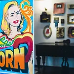 Horn Ok Please Hostel