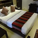 Hotel Manama 3*