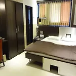 Manama Hotel 3*