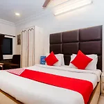 Oyo 935 Palkhee Hotel 3*