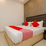 Oyo 8690 Hotel Kalpana Elite