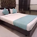Hotel Sharda