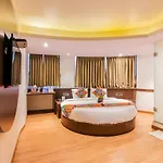 Hotel Fabhotel The Pacific Andheri East