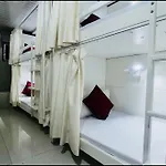 Qubestay Airport Capsule Hotel & Hostel