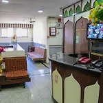 Happy Hotel *
