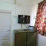 Happy Hotel