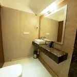 Manama Hotel 3*