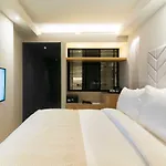 Hotel The Park Juhu 4*