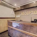 Oyo 42009 A One Hotel 3*
