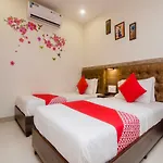 Golden Palace Hotel *