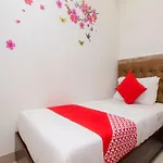 Golden Palace Hotel
