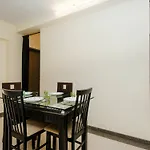 Oyo 13002 Goregaon West